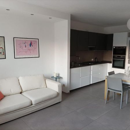 Ferienwohnung Caky'S House Desenzano del Garda Exterior foto
