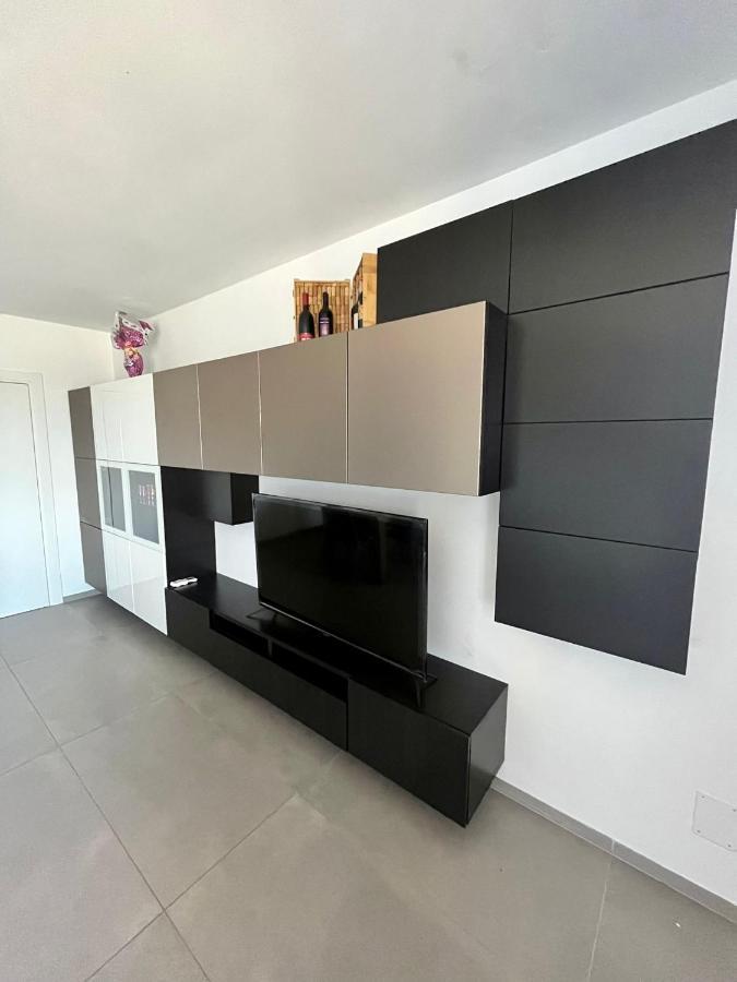 Ferienwohnung Caky'S House Desenzano del Garda Exterior foto